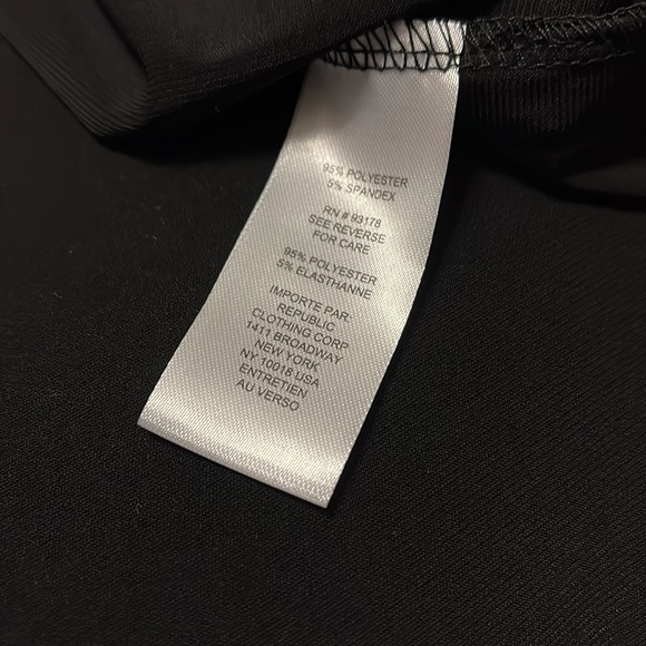 Tahari black scoop neck top, three-quarter sleeves, open area at arms, new, 1X - Picture 10 of 10